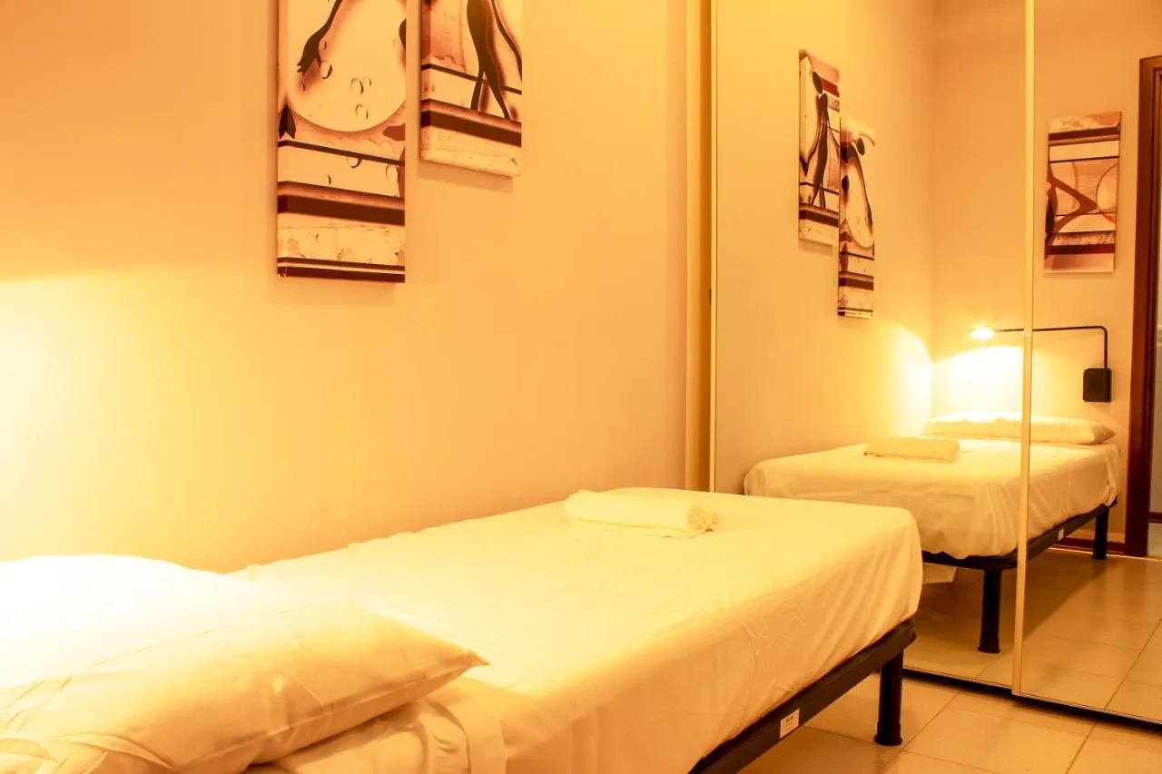 Box E Aria Condizionata Per Un Relax A 4 Minuti Dal Mare Διαμέρισμα Ceriale